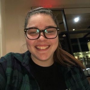 Meet your Posher, Izzy